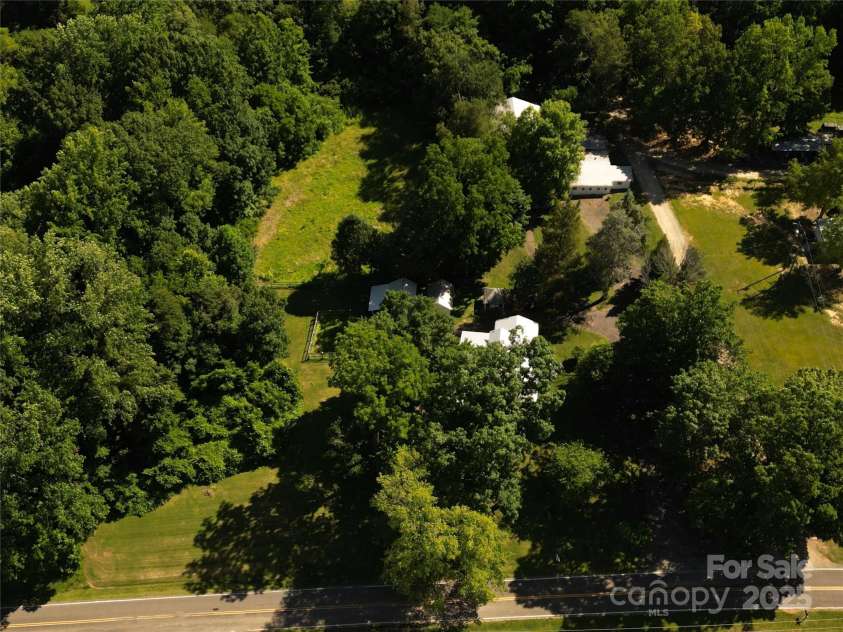 2284 Leonard Road, Lexington, NC 27295.  MLS# CAR4270485, YatesRealty ID 20477. 