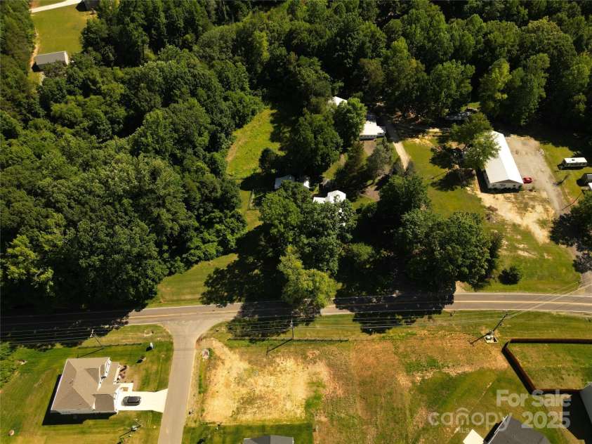 2284 Leonard Road, Lexington, NC 27295.  MLS# CAR4270485, YatesRealty ID 20477. 