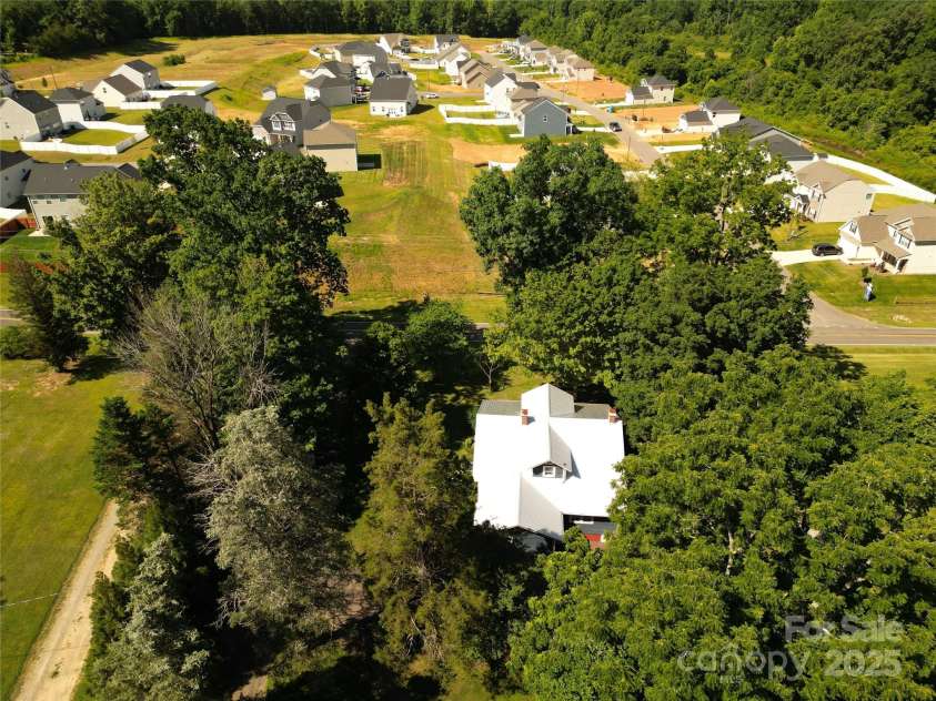 2284 Leonard Road, Lexington, NC 27295.  MLS# CAR4270485, YatesRealty ID 20477. 