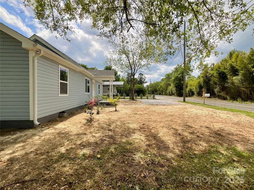 171 Three Cs Road, Kershaw, SC 29067.  MLS# CAR4246366, YatesRealty ID 20478. 