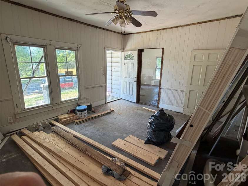 512 2nd Street, Cherryville, NC 28021.  MLS# CAR4370476, YatesRealty ID 20478. 