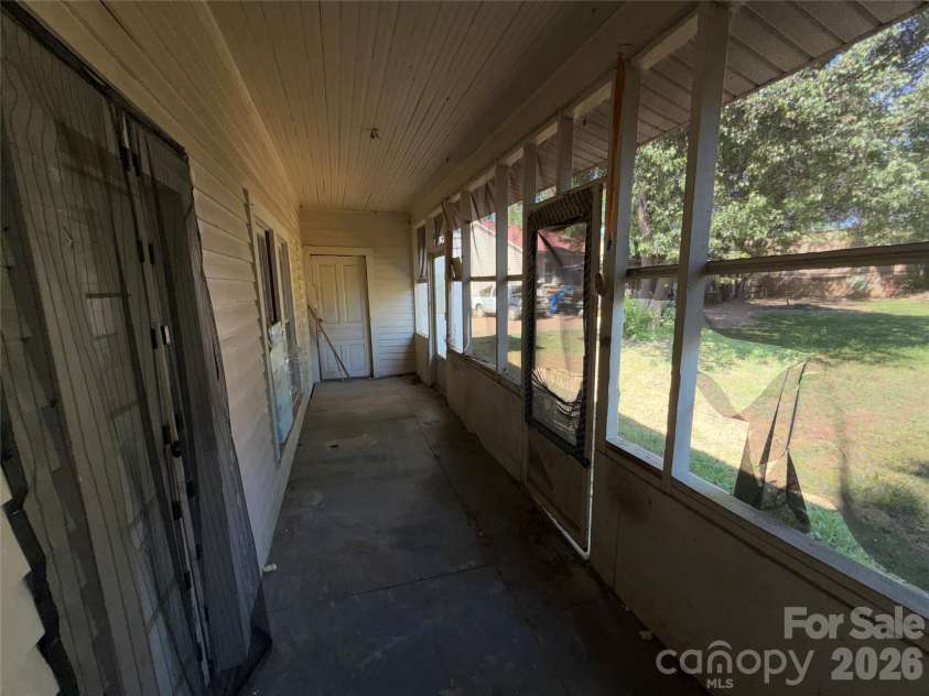 512 2nd Street, Cherryville, NC 28021.  MLS# CAR4370476, YatesRealty ID 20478. 