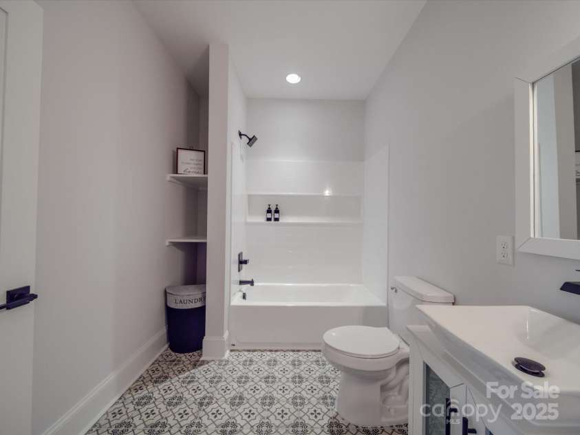 2335 Emanuel Church Road, Rockwell, NC 28138.  MLS# CAR4202927, YatesRealty ID 20479. SECOND BATHROOM