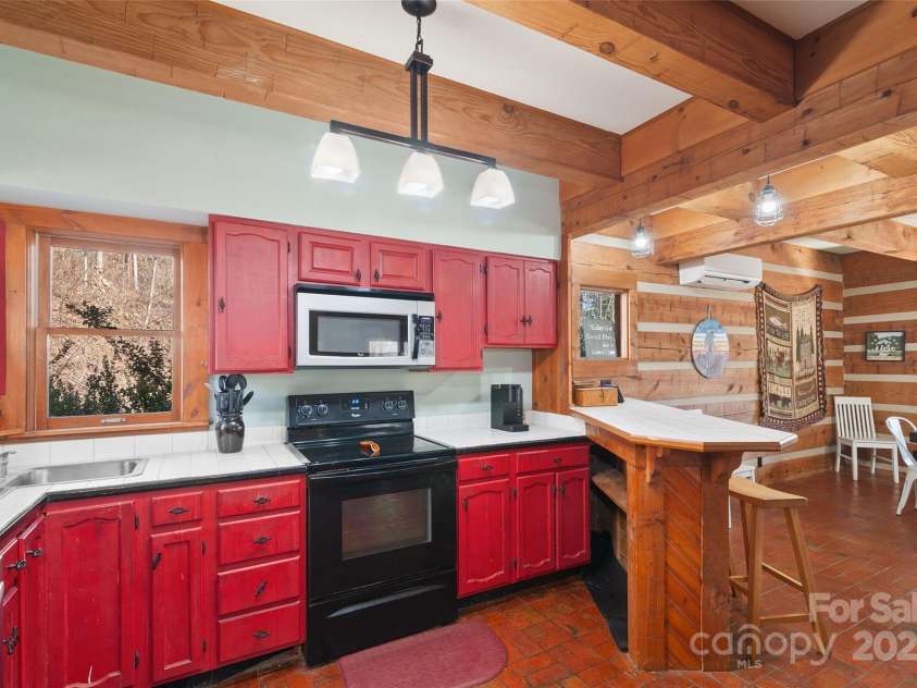 145 Upward Way, Waynesville, NC 28785.  MLS# CAR4218912, YatesRealty ID 2048. 