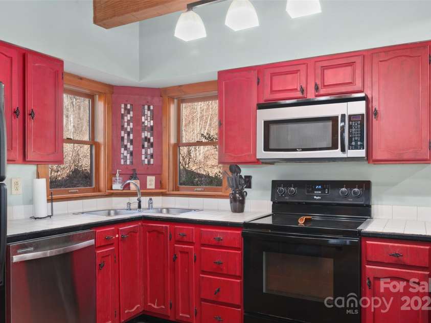 145 Upward Way, Waynesville, NC 28785.  MLS# CAR4218912, YatesRealty ID 2048. 