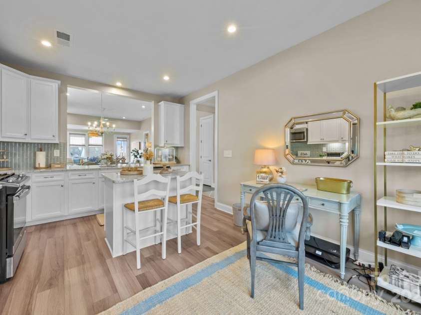 6025 Blissful Drive, Charlotte, NC 28215.  MLS# CAR4300441, YatesRealty ID 2048. 