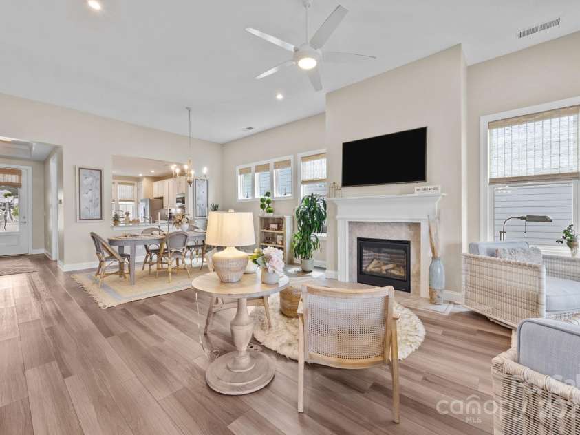 6025 Blissful Drive, Charlotte, NC 28215.  MLS# CAR4300441, YatesRealty ID 2048. 