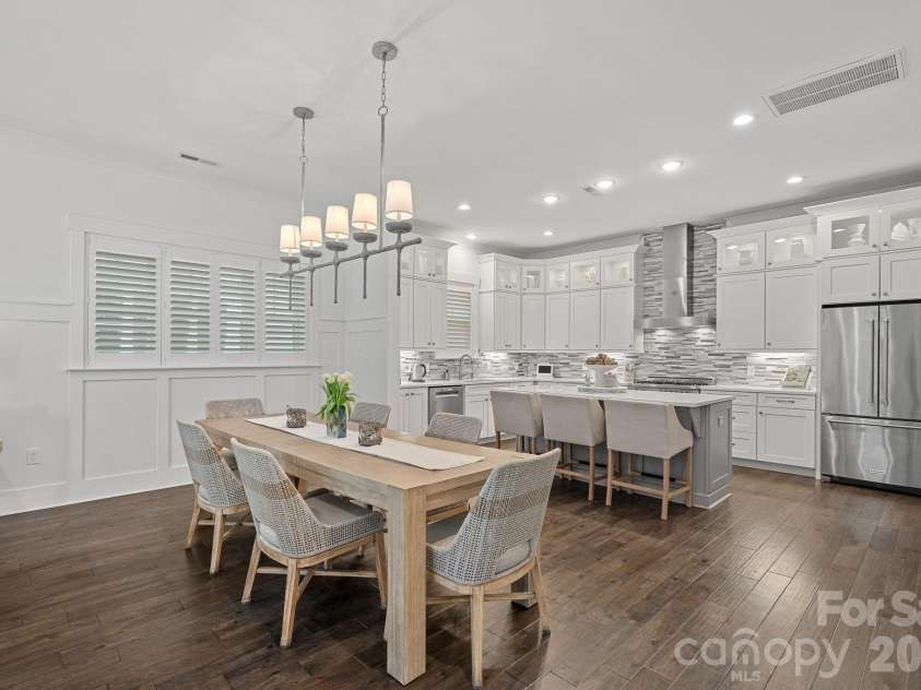 744 Amalfi Drive, Davidson, NC 28036.  MLS# CAR4351624, YatesRealty ID 20482. 