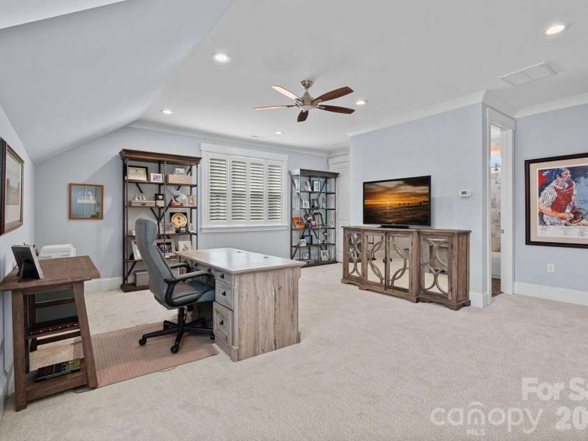 744 Amalfi Drive, Davidson, NC 28036.  MLS# CAR4351624, YatesRealty ID 20482. 