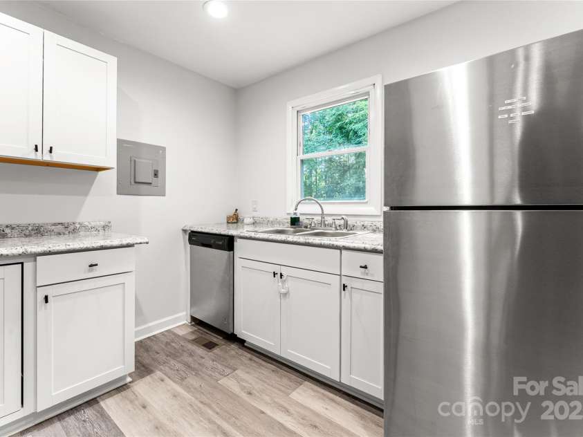 106 Valley Road, York, SC 29745.  MLS# CAR4267537, YatesRealty ID 20484. 