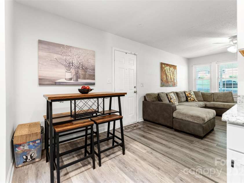106 Valley Road, York, SC 29745.  MLS# CAR4267537, YatesRealty ID 20484. Dining area