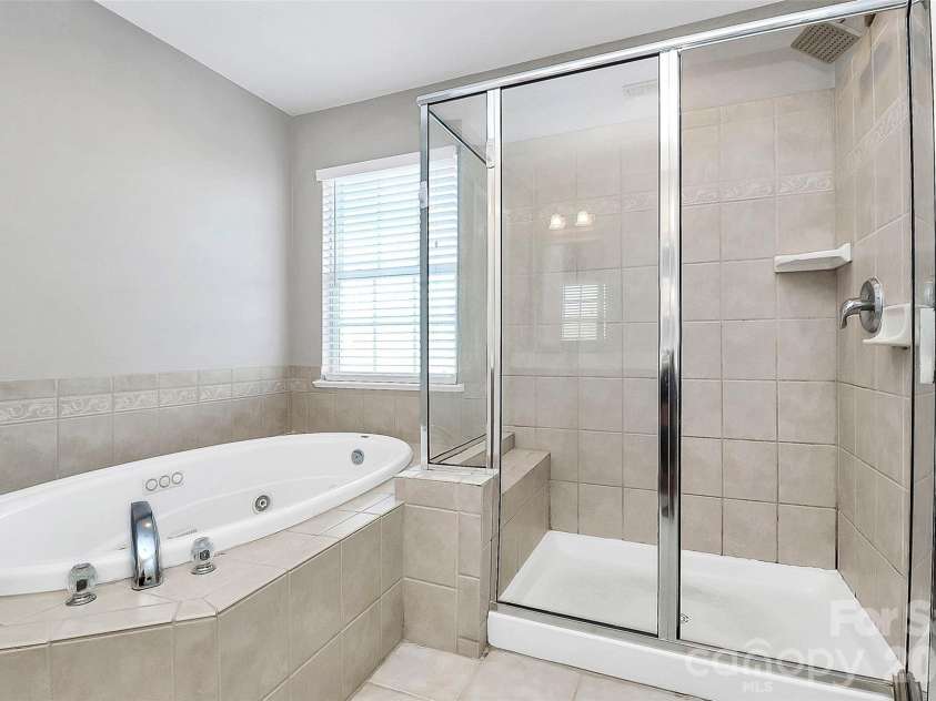 16874 Hugh Torance Parkway, Huntersville, NC 28078.  MLS# CAR4334001, YatesRealty ID 20486. 