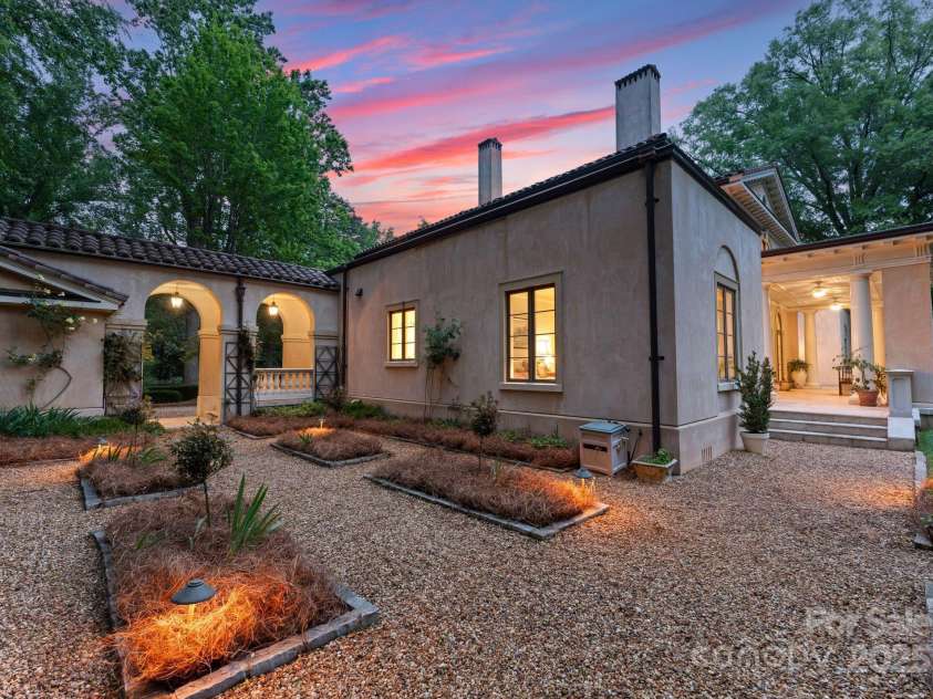 5030 Hardison Road, Charlotte, NC 28226.  MLS# CAR4250642, YatesRealty ID 20486. 