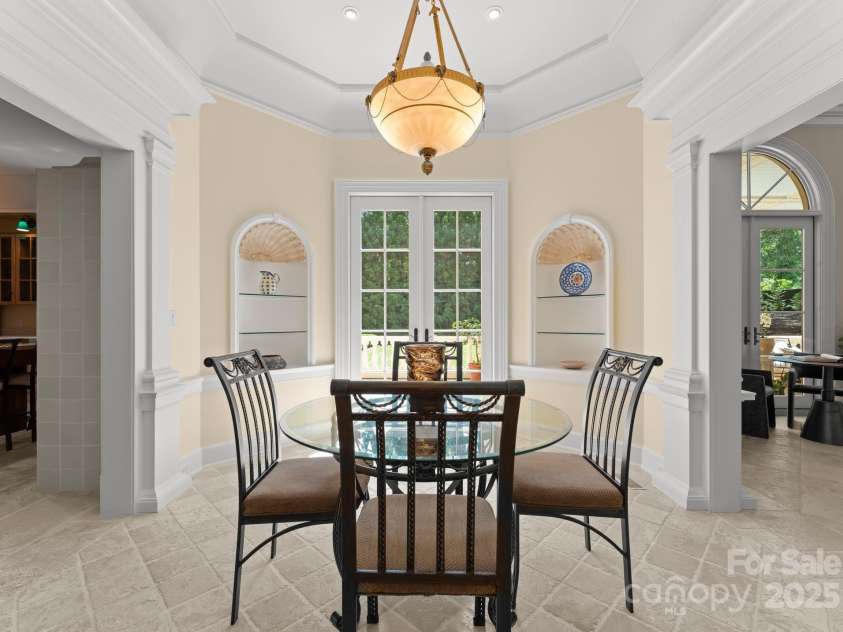 5030 Hardison Road, Charlotte, NC 28226.  MLS# CAR4250642, YatesRealty ID 20486. 