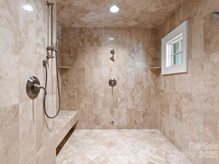 5030 Hardison Road, Charlotte, NC 28226.  MLS# CAR4250642, YatesRealty ID 20486. 