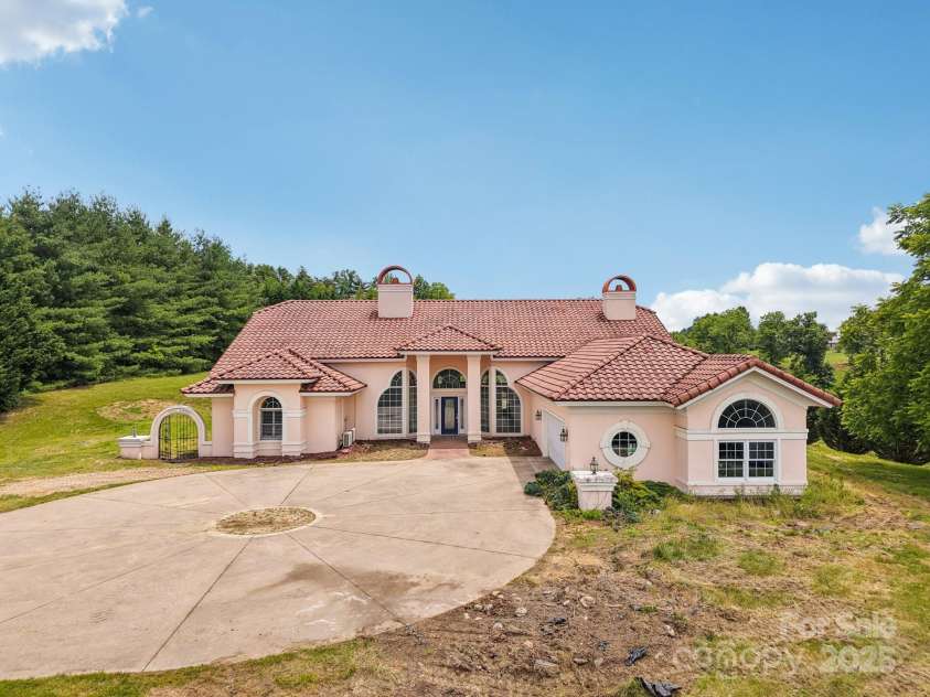 69 Sprouse Town Road, Weaverville, NC 28787.  MLS# CAR4271502, YatesRealty ID 20487. 