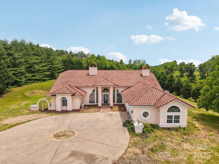 69 Sprouse Town Road, Weaverville, NC 28787.  MLS# CAR4271502, YatesRealty ID 20487. 