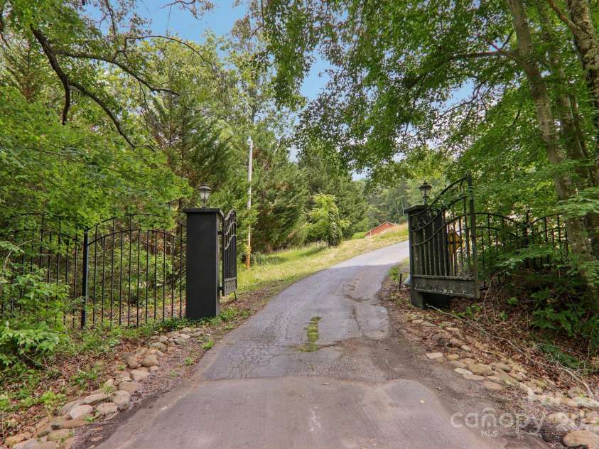 69 Sprouse Town Road, Weaverville, NC 28787.  MLS# CAR4271502, YatesRealty ID 20487. 