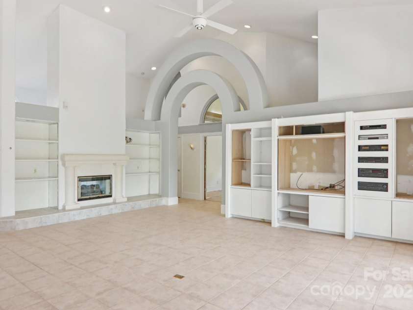 69 Sprouse Town Road, Weaverville, NC 28787.  MLS# CAR4271502, YatesRealty ID 20487. 