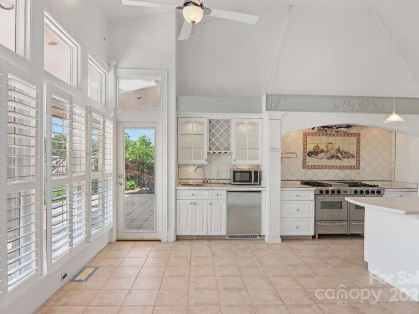 69 Sprouse Town Road, Weaverville, NC 28787.  MLS# CAR4271502, YatesRealty ID 20487. 