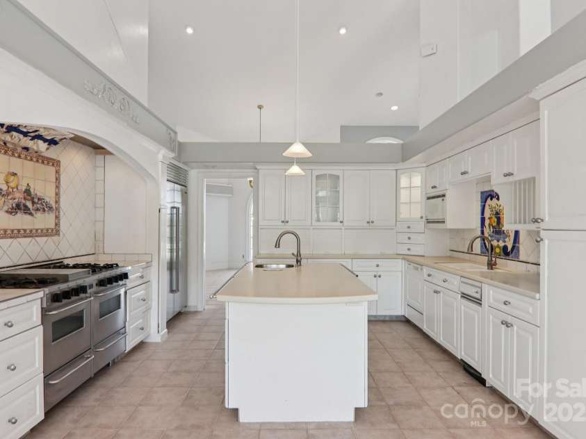 69 Sprouse Town Road, Weaverville, NC 28787.  MLS# CAR4271502, YatesRealty ID 20487. 