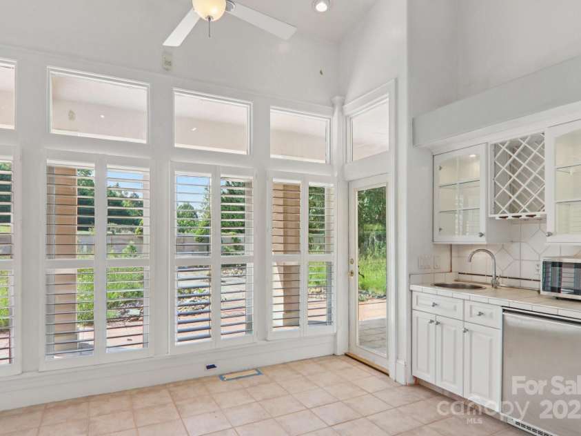 69 Sprouse Town Road, Weaverville, NC 28787.  MLS# CAR4271502, YatesRealty ID 20487. 