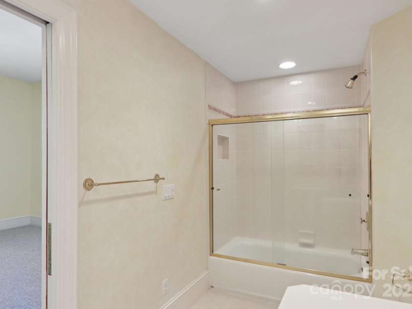 69 Sprouse Town Road, Weaverville, NC 28787.  MLS# CAR4271502, YatesRealty ID 20487. 