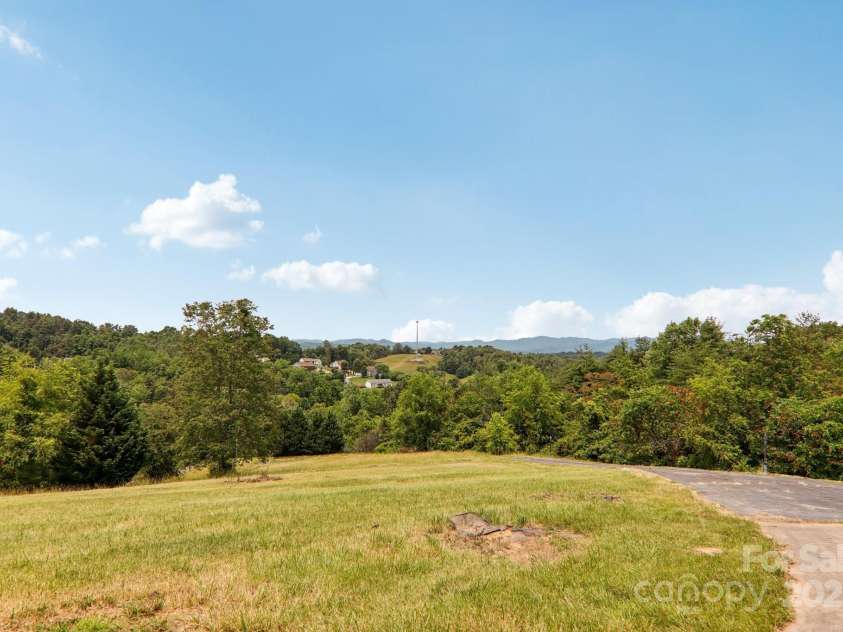69 Sprouse Town Road, Weaverville, NC 28787.  MLS# CAR4271502, YatesRealty ID 20487. 