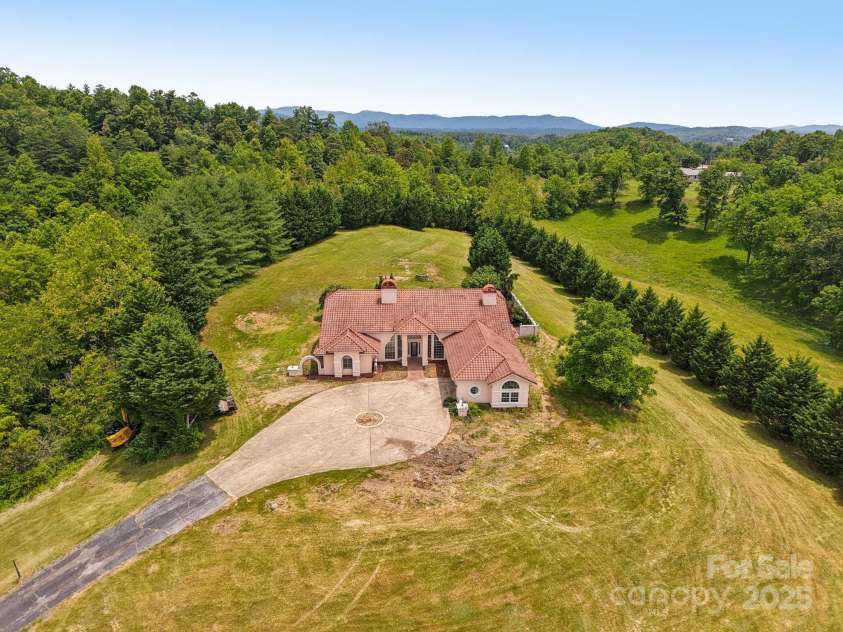 69 Sprouse Town Road, Weaverville, NC 28787.  MLS# CAR4271502, YatesRealty ID 20487. 