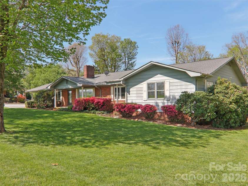 927 Ladson Road, Mills River, NC 28759.  MLS# CAR4370799, YatesRealty ID 20487. 