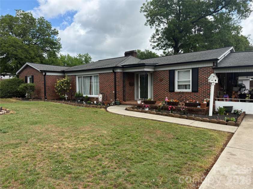 191 NC 16 Highway, Taylorsville, NC 28681.  MLS# CAR4379200, YatesRealty ID 20488. 