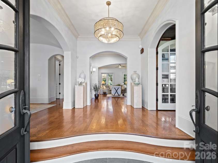 229 Wrenwood Lane, Charlotte, NC 28211.  MLS# CAR4333532, YatesRealty ID 20489. 