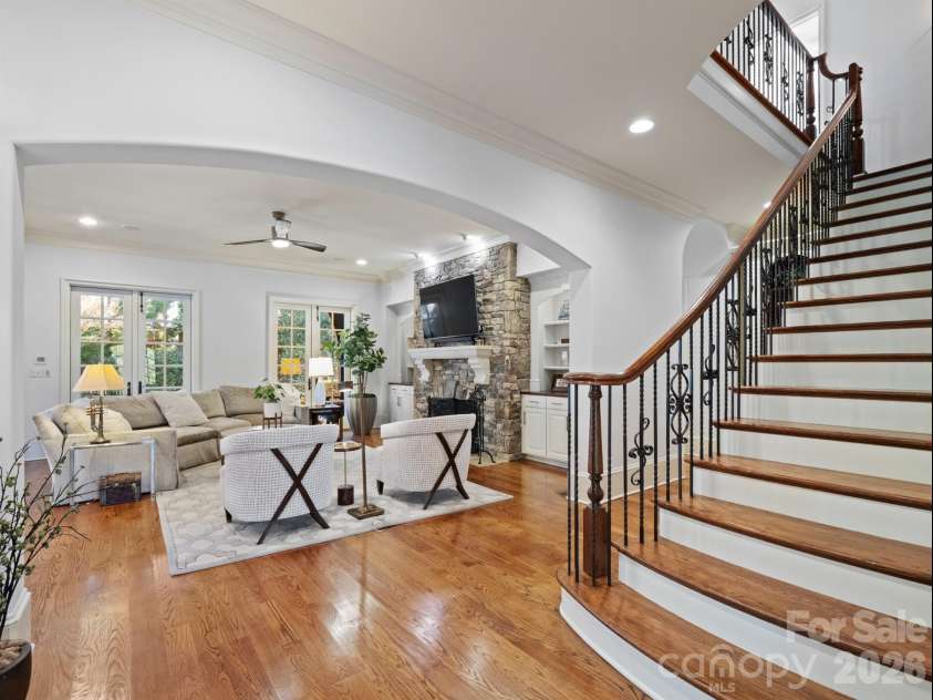 229 Wrenwood Lane, Charlotte, NC 28211.  MLS# CAR4333532, YatesRealty ID 20489. 