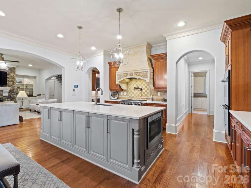229 Wrenwood Lane, Charlotte, NC 28211.  MLS# CAR4333532, YatesRealty ID 20489. 