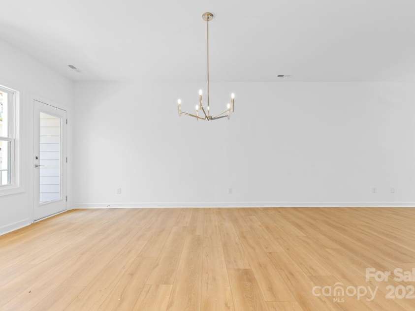 3713 Lou Ann Avenue, Charlotte, NC 28208.  MLS# CAR4210331, YatesRealty ID 20489. 