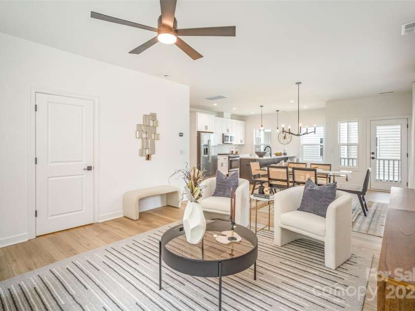 3713 Lou Ann Avenue, Charlotte, NC 28208.  MLS# CAR4327588, YatesRealty ID 20489. 