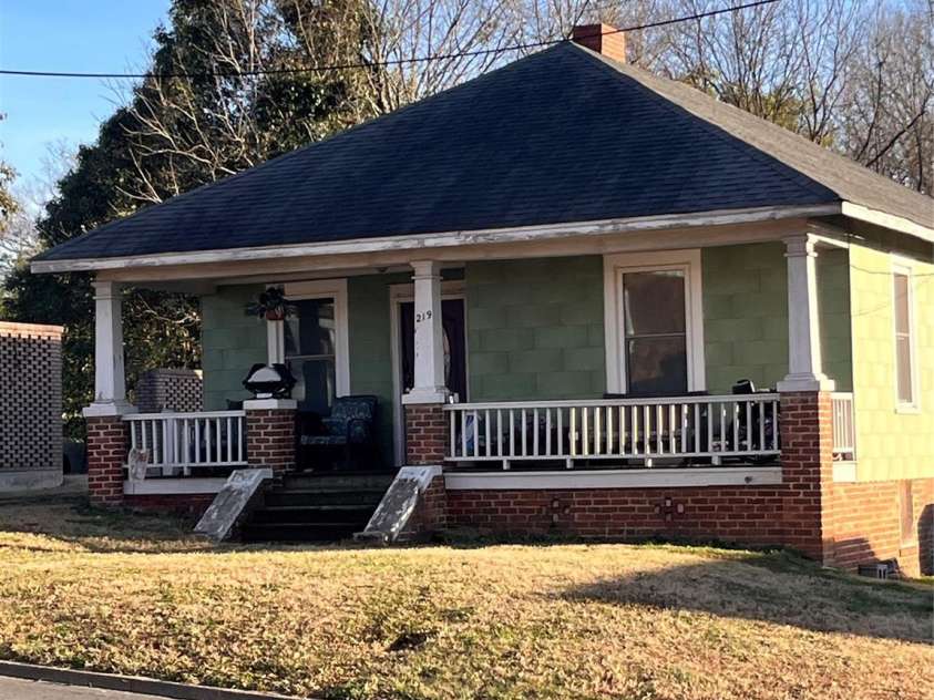 219 Troy Alexander Drive, Albemarle, NC 28001.  MLS# CAR4337582, YatesRealty ID 2049. 