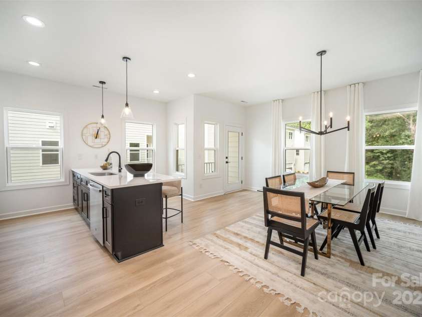 3709 Lou Ann Avenue, Charlotte, NC 28208.  MLS# CAR4326994, YatesRealty ID 20490. 