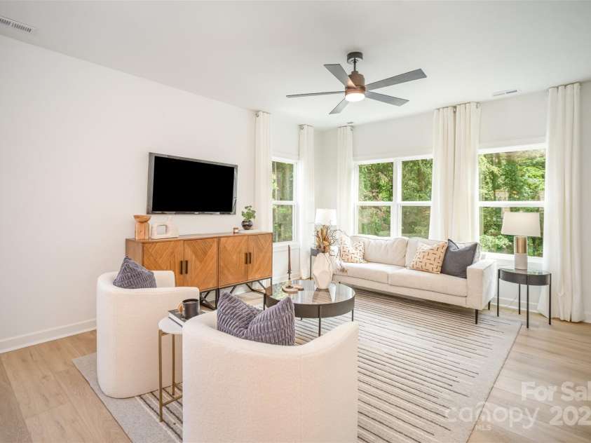 3709 Lou Ann Avenue, Charlotte, NC 28208.  MLS# CAR4326994, YatesRealty ID 20490. 