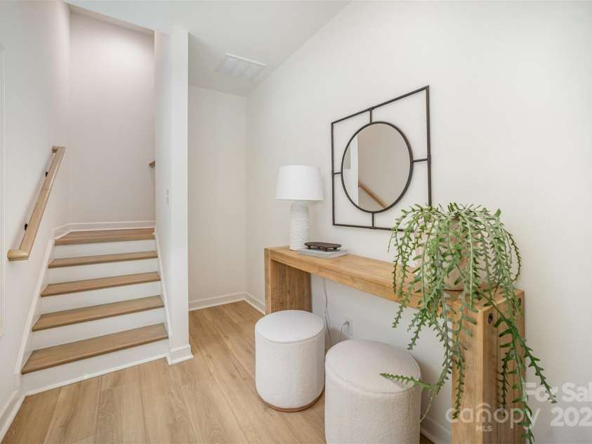 3709 Lou Ann Avenue, Charlotte, NC 28208.  MLS# CAR4326994, YatesRealty ID 20490. 