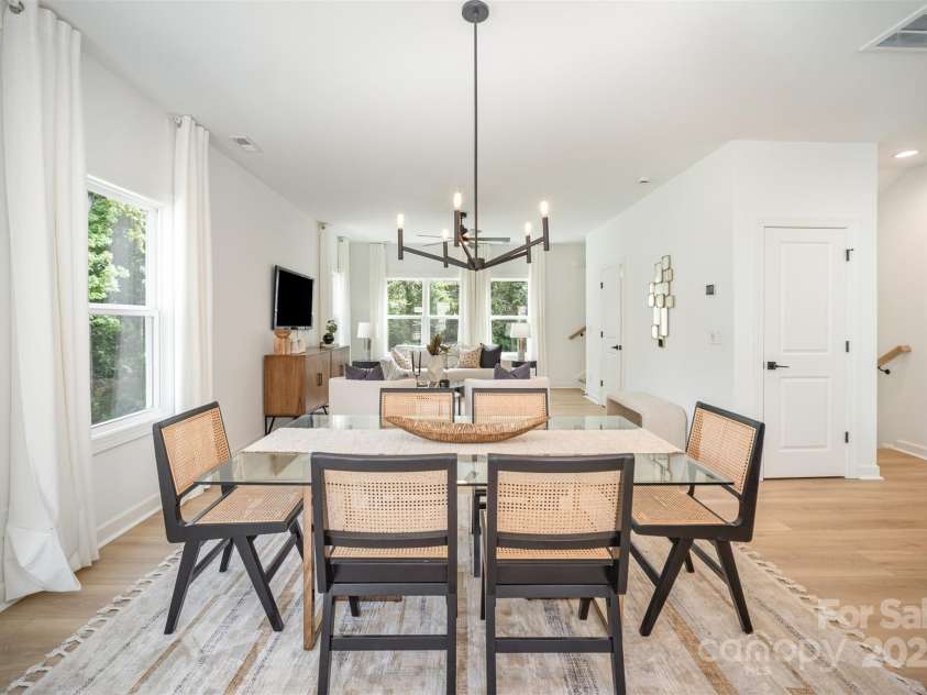 3932 Hager Drive, Charlotte, NC 28208.  MLS# CAR4297300, YatesRealty ID 20491. 