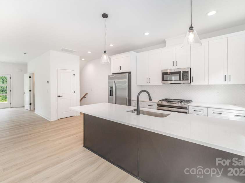 3928 Hager Drive, Charlotte, NC 28208.  MLS# CAR4295854, YatesRealty ID 20493. 