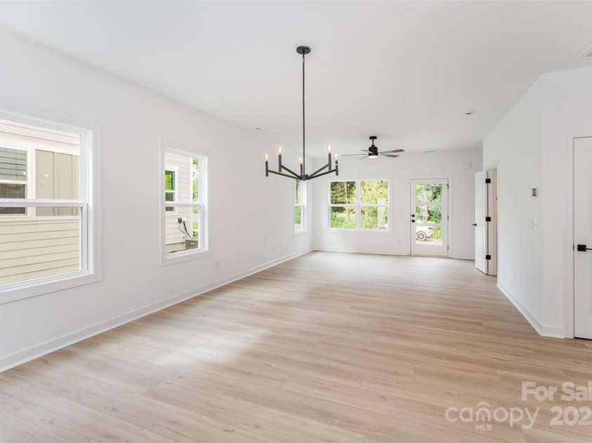 3928 Hager Drive, Charlotte, NC 28208.  MLS# CAR4295854, YatesRealty ID 20493. 