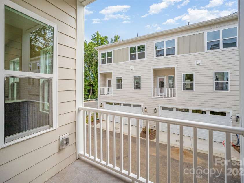 3928 Hager Drive, Charlotte, NC 28208.  MLS# CAR4295854, YatesRealty ID 20493. 