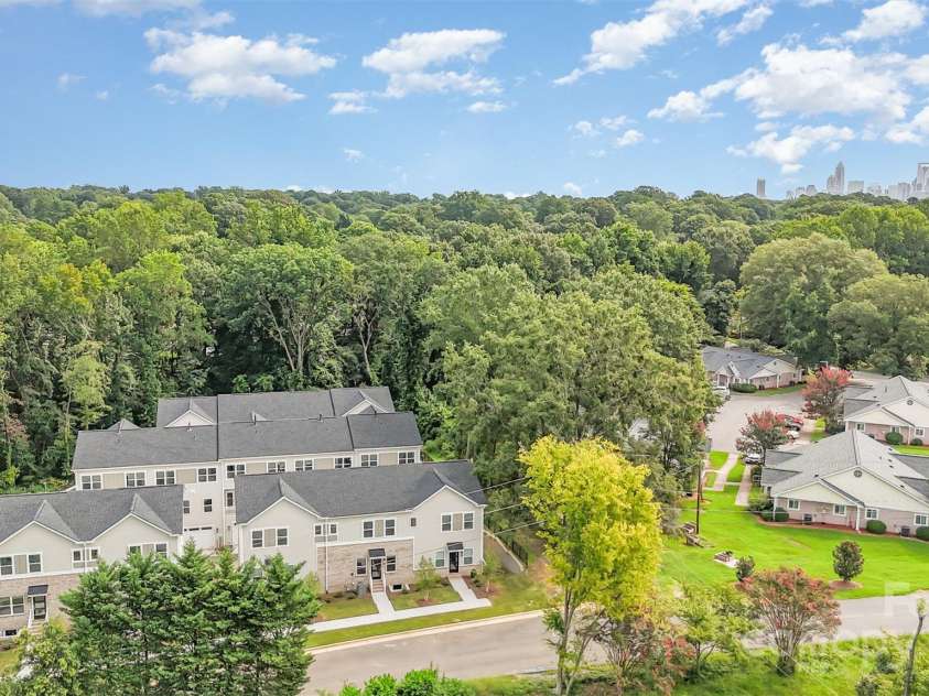 3928 Hager Drive, Charlotte, NC 28208.  MLS# CAR4295854, YatesRealty ID 20493. 