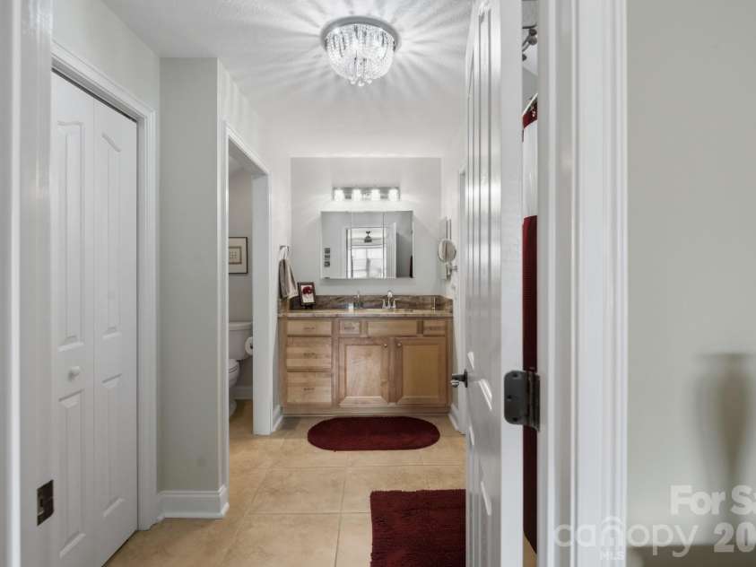 57 Outlook Circle, Swannanoa, NC 28778.  MLS# CAR4375791, YatesRealty ID 20493. Large closets for tons of extra storage