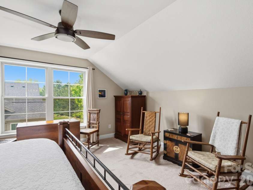 57 Outlook Circle, Swannanoa, NC 28778.  MLS# CAR4375791, YatesRealty ID 20493. Large windows for a bright space