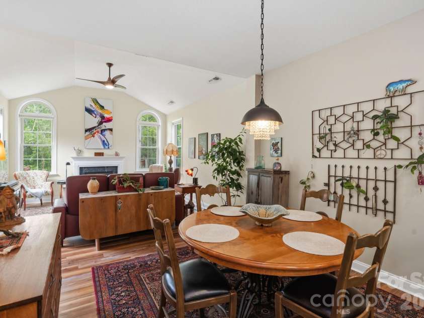 57 Outlook Circle, Swannanoa, NC 28778.  MLS# CAR4375791, YatesRealty ID 20493. Open floor plan with contemporary lighting