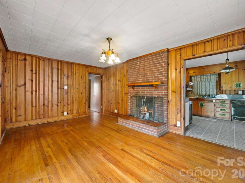 419 Pearl Street, Troy, NC 27371.  MLS# CAR4377212, YatesRealty ID 20494. 