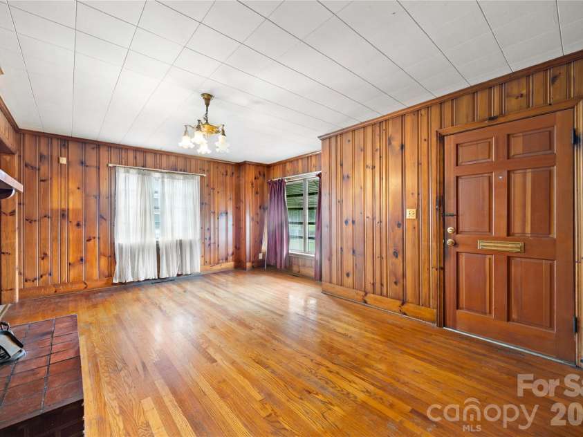 419 Pearl Street, Troy, NC 27371.  MLS# CAR4377212, YatesRealty ID 20494. 